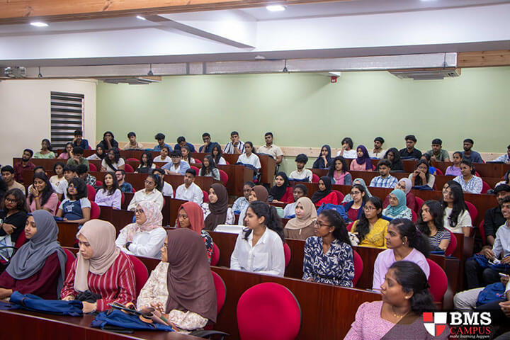 BTEC HND Business Induction (4)