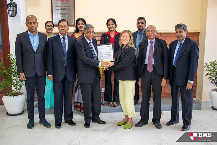 Dr. Katri Cornelissen Inaugurates New Science Lab at BMS Campus (4)