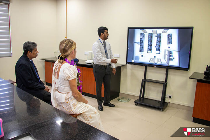 Dr. Katri Cornelissen Inaugurates New Science Lab at BMS Campus (5)