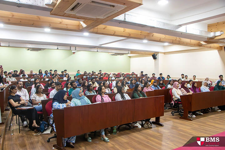 Induction Ceremony for the Final-Year Business Degree Programmes (2)