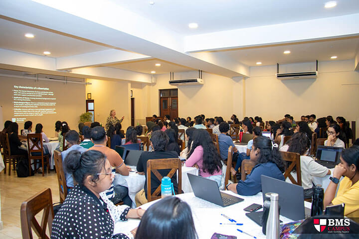 Official Visit of Dr. Jacqueline Holland from Northumbria University, UK (4)