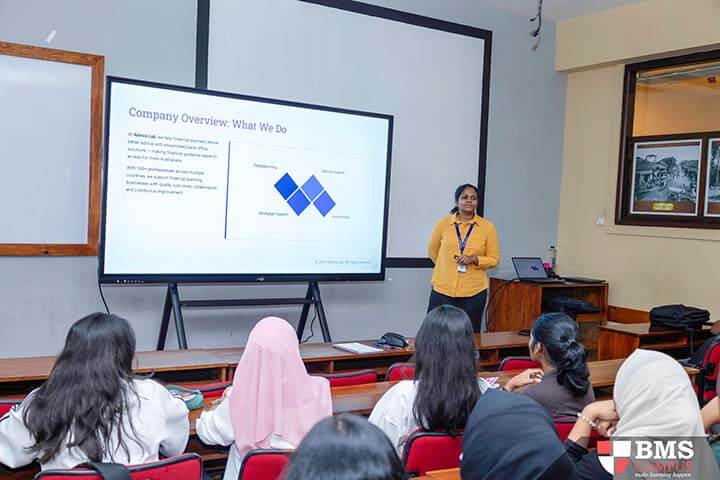 Empowering Future Leaders Seminar on Personal Branding and LinkedIn Optimisation (5)