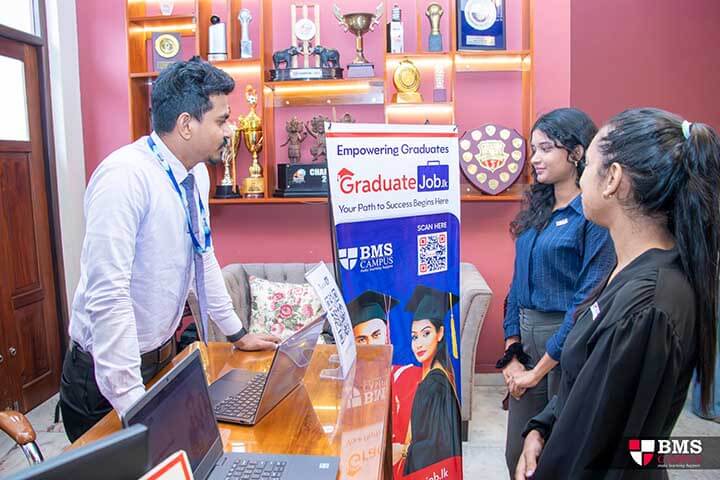 BMS Campus Job Fair 2026 Connects Top Talent with Industry Leaders (6)